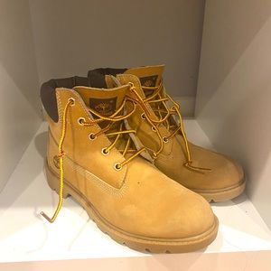 Timberland Womens Waterproof Boots sz 5